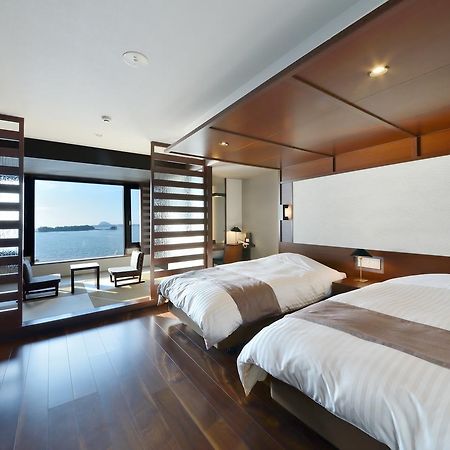 Uminoyasuragi Hotel Ryugu Kami Amakusa Zewnętrze zdjęcie